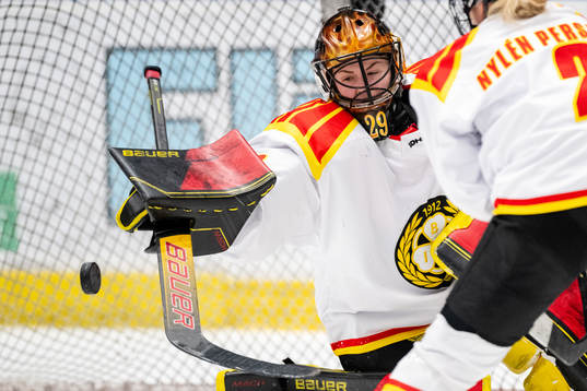 Brynäs målvakt Klara Peslarova