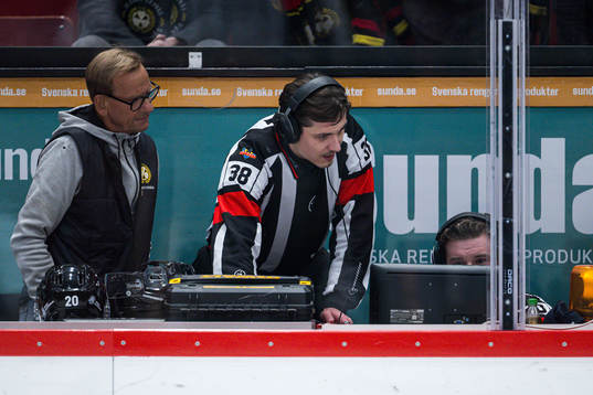 Brynäs 1-2 mål kontrolleras och döms bort