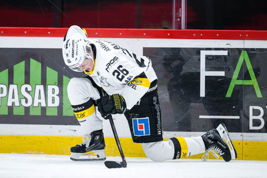 Västerås Elias Pettersson har ont
