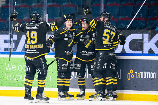 AIKs Richard Gynge jublar