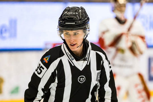 Linjedomare Anna Hammar