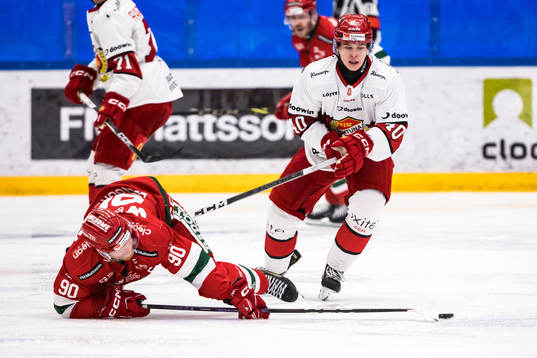 Moras Daniel Ljunggren och Almtunas Oliver Kandergård