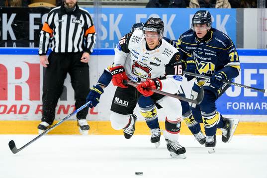 Malmö Redhawks Matias Lassen och HV71s Herman Hansson