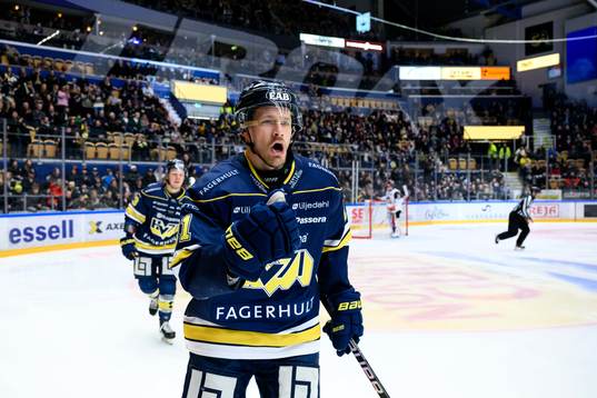 HV71s Simon Önerud jublar