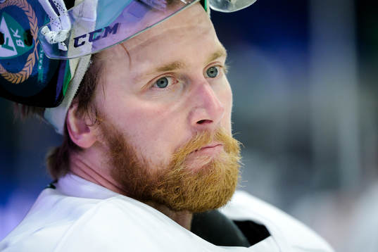 Färjestads målvakt Victor Brattström