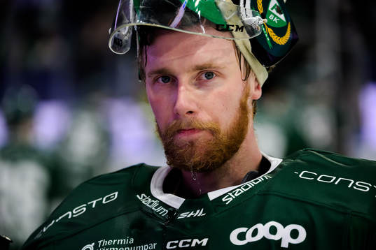 Färjestads målvakt Victor Brattström deppar