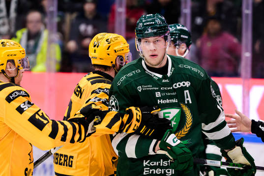 Färjestads Victor Ejdsell deppar