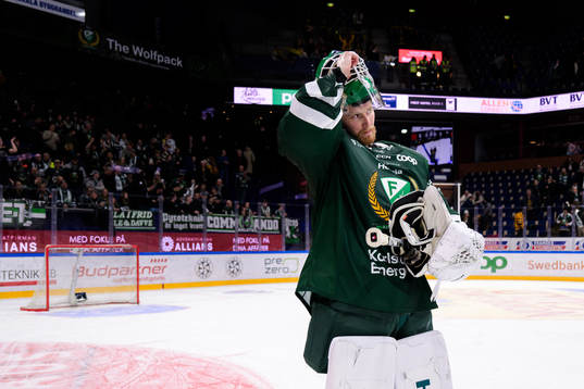 Färjestads målvakt Victor Brattström deppar