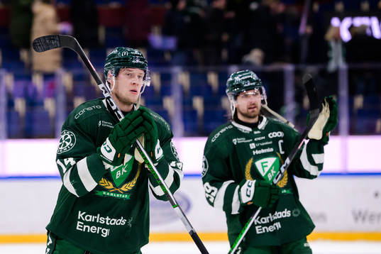 Färjestads Victor Ejdsell och Linus Johansson deppar