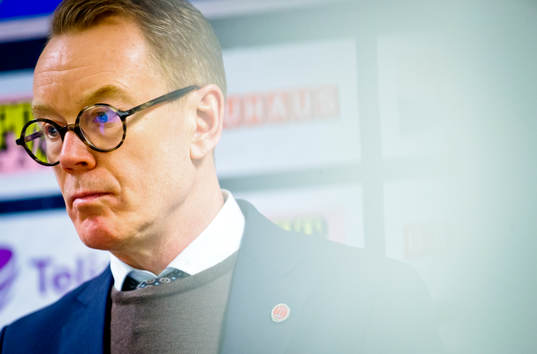 Örebros tränare Niklas Eriksson på presskonferensen