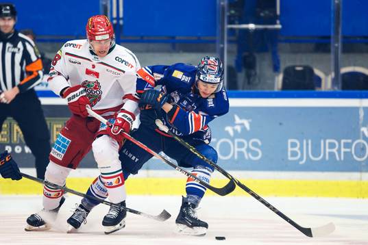 MoDos Johan Södergran och Växjös Keegan Lowe