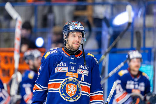 Växjös Robert Rosén jublar