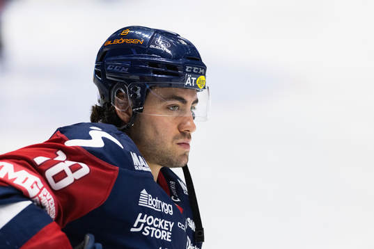Linköpings Remi Elie på uppvärmningen