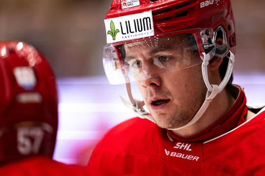 Timrås Filip Hållander