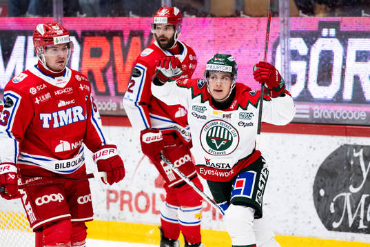 Frölundas Jere Innala jublar