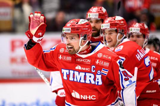 Timrås Anton Lander jublar