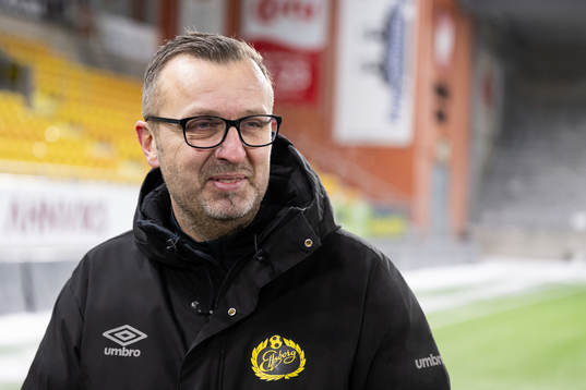 Tränare Ismet Tursic