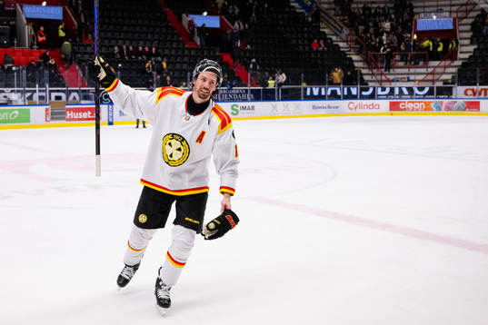 Brynäs Anton Rödin jublar