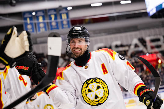 Brynäs Anton Rödin jublar