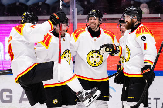 Brynäs Miks Indrasis, Johan Larsson , Anton Rödin och