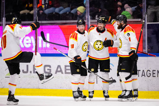 Brynäs Miks Indrasis, Johan Larsson, Anton Rödin jublar