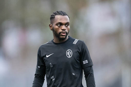 Landskronas Kofi Asaremunder fotbollsmatchen i