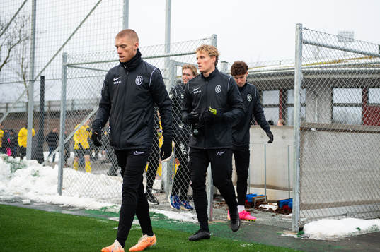 Landskronas spelare gör entré