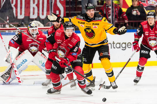 Malmö Redhawks William Von Barnekow och Luleås Oscar
