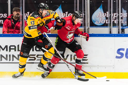 Malmö Redhawks Thomas Berg Paulsen och Luleås Oscar Eklind