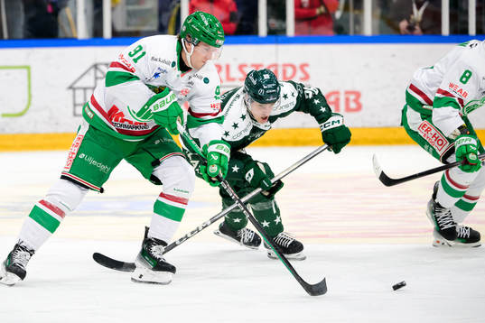 Rögles Adam Tambellini och Färjestads Joel Nyström