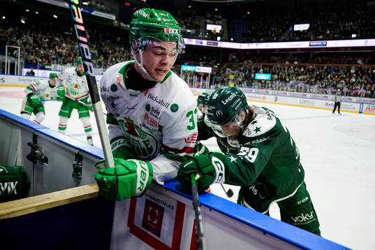 Rögles Oskar Pettersson och Färjestads Linus Johansson