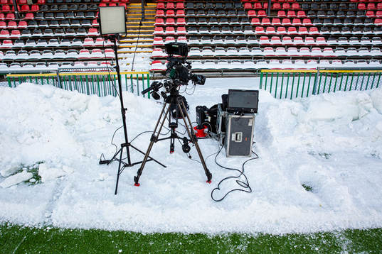 TV-kamera med utrustning för TV-sändning