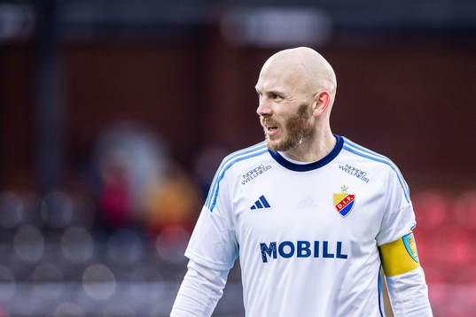 Djurgårdens Magnus Eriksson med kaptensbindel