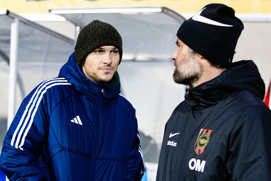 Djurgårdens Albin Ekdal och Brommapojkarnas tränare Olof