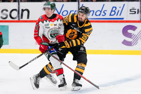 Frölundas Jere Innala och Skellefteås Dylan Sikura