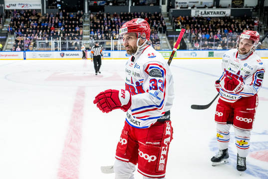Timrås Albin Lundin jublar