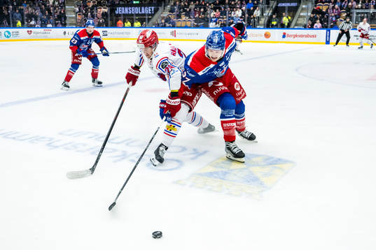 Timrås Filip Hållander och Oskarshamns Austin Wagner