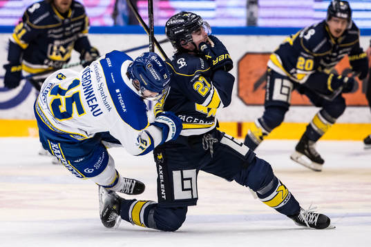 Leksands Max Veronneau och HV71s Robert Nardella