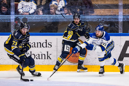 HV71s Nicholas Shore och André Petersson och Leksands
