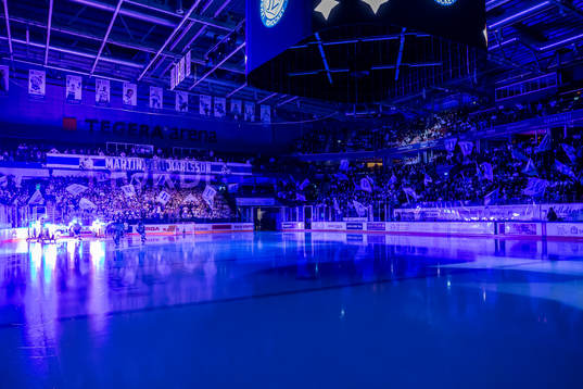 TIFO för Leksands Martin Karlsson innan ishockeymatchen i