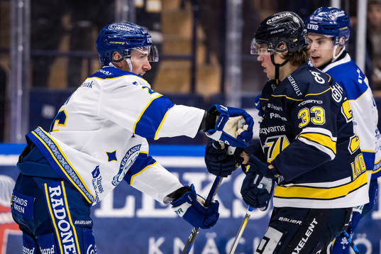 Leksands Patrik Norén och HV71s Måns Lindbäck