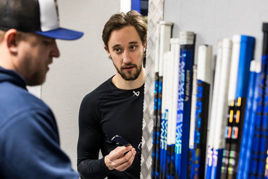 Leksands Max Veronneau innan ishockeymatchen i SHL mellan
