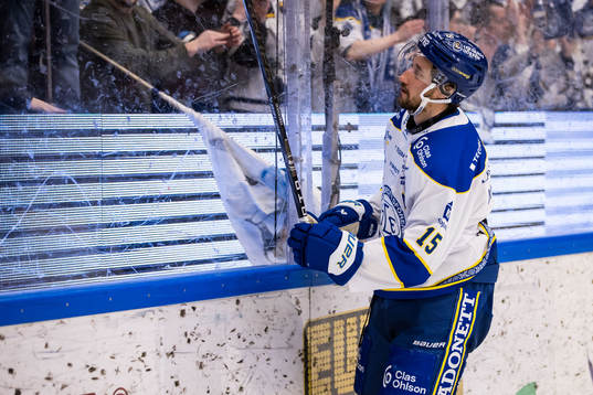 Leksands Max Veronneau jublar