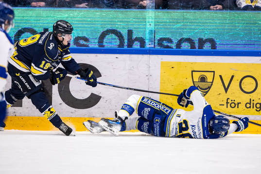 HV71s Henrik Borgström och Leksands Justin Glenn Kloos