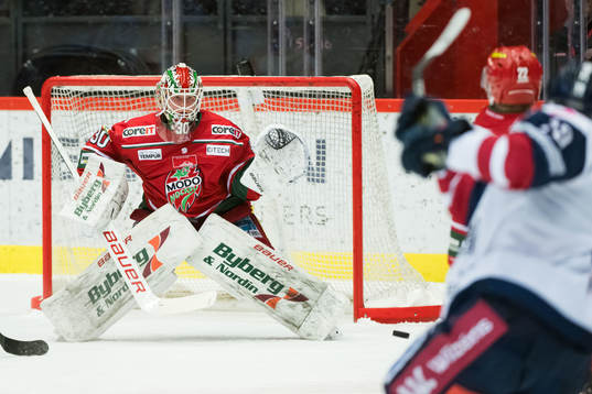MoDos målvakt Lassi Lehtinen  släpper in 0-2
