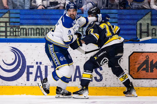 Leksands Eddie Larsson och HV71s Herman Hansson