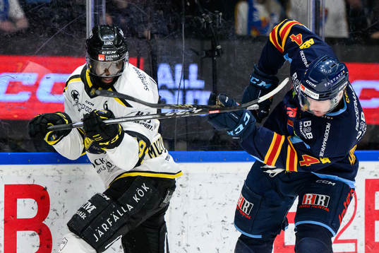 AIKs Daniel Muzito-Bagenda och Djurgårdens Edvin Hammarlund