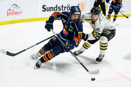 Djurgårdens Linus Eriksson och AIKs Zion Nybeck