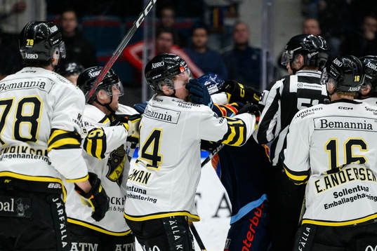 AIKs Oscar Öhman och Djurgårdens David Blomgren