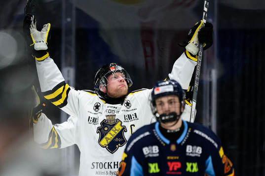 AIKs Richard Gynge jublar
